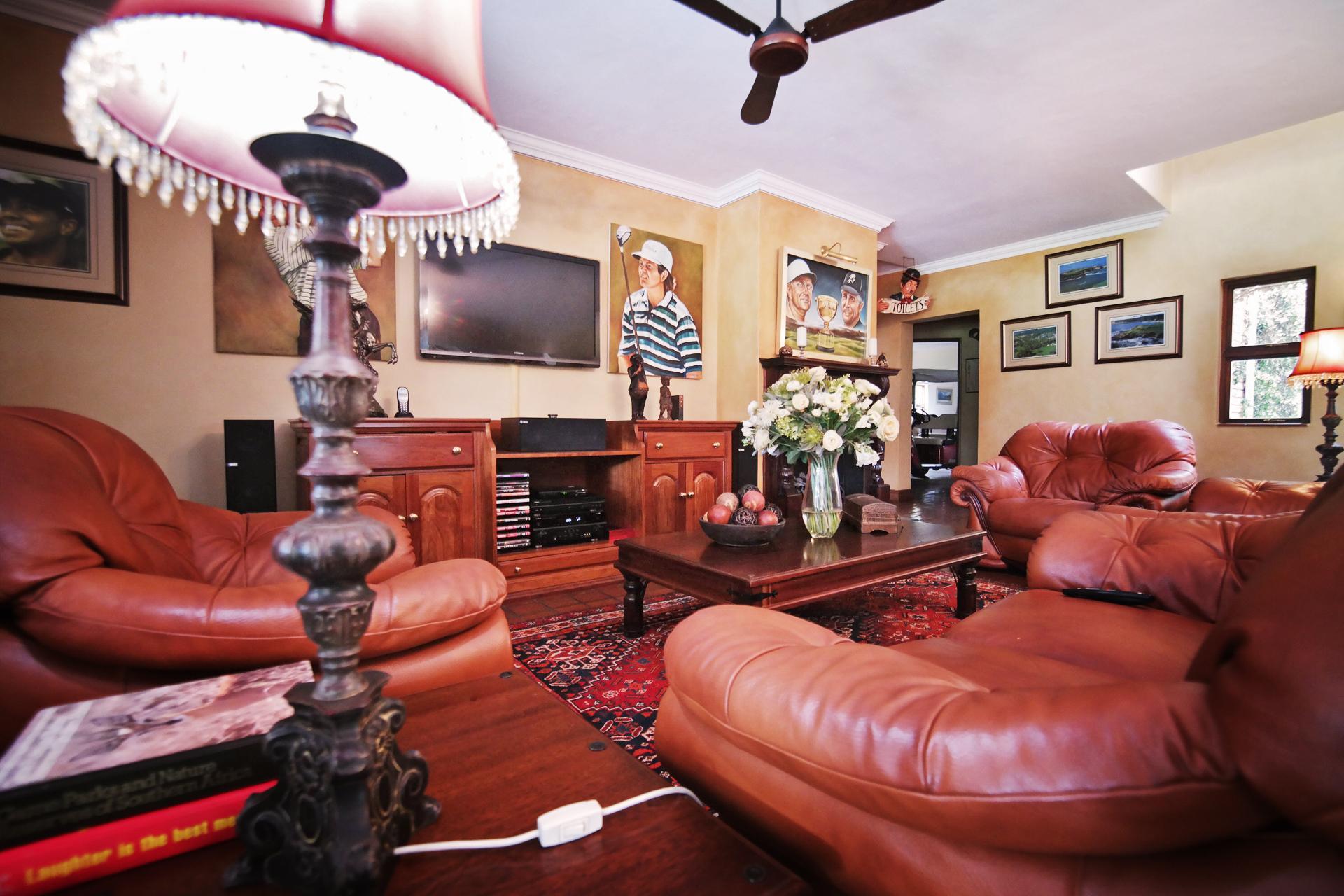 Formal Lounge of property in Woodhill Golf Estate