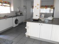 Kitchen - 33 square meters of property in Kempton Park