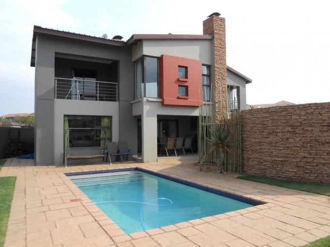 4 Bedroom House for Sale For Sale in Boksburg - Private Sale - MR117953