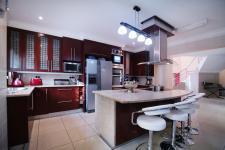 Kitchen - 39 square meters of property in Willow Acres Estate