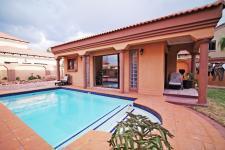 Patio - 58 square meters of property in Willow Acres Estate