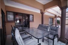 Patio - 58 square meters of property in Willow Acres Estate