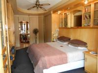 Main Bedroom - 29 square meters of property in Vanderbijlpark