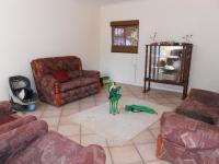 Lounges - 80 square meters of property in Birchleigh