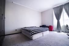 Bed Room 1 - 28 square meters of property in Six Fountains Estate