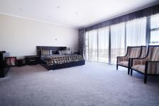 Main Bedroom - 61 square meters of property in Six Fountains Estate