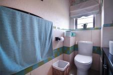 Bathroom 3+ - 11 square meters of property in Olympus Country Estate