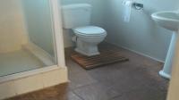 Bathroom 1 of property in Hankey