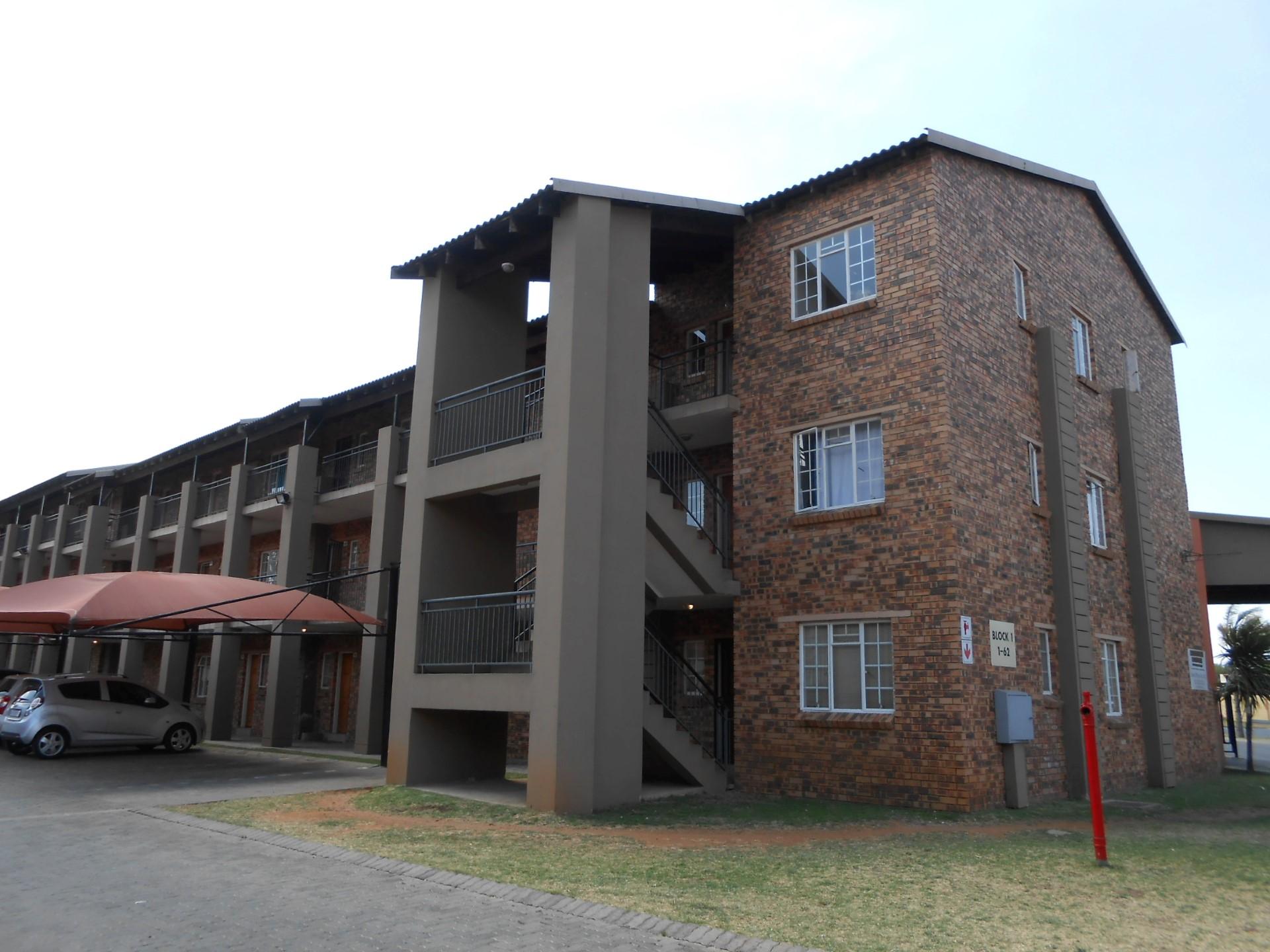 Front View of property in Boksburg