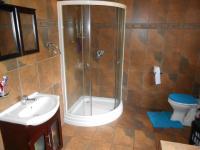 Bathroom 2 - 10 square meters of property in Meyerton