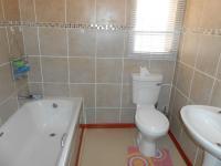 Bathroom 1 - 5 square meters of property in Noordwyk