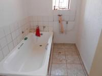 Bathroom 2 - 3 square meters of property in Dawn Park