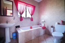 Bathroom 2 - 8 square meters of property in Willow Acres Estate