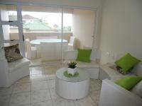 Lounges - 10 square meters of property in Uvongo