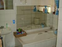 Bathroom 1 - 3 square meters of property in Graskop