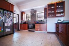 Kitchen - 35 square meters of property in Six Fountains Estate