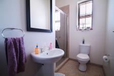 Bathroom 2 - 5 square meters of property in Six Fountains Estate