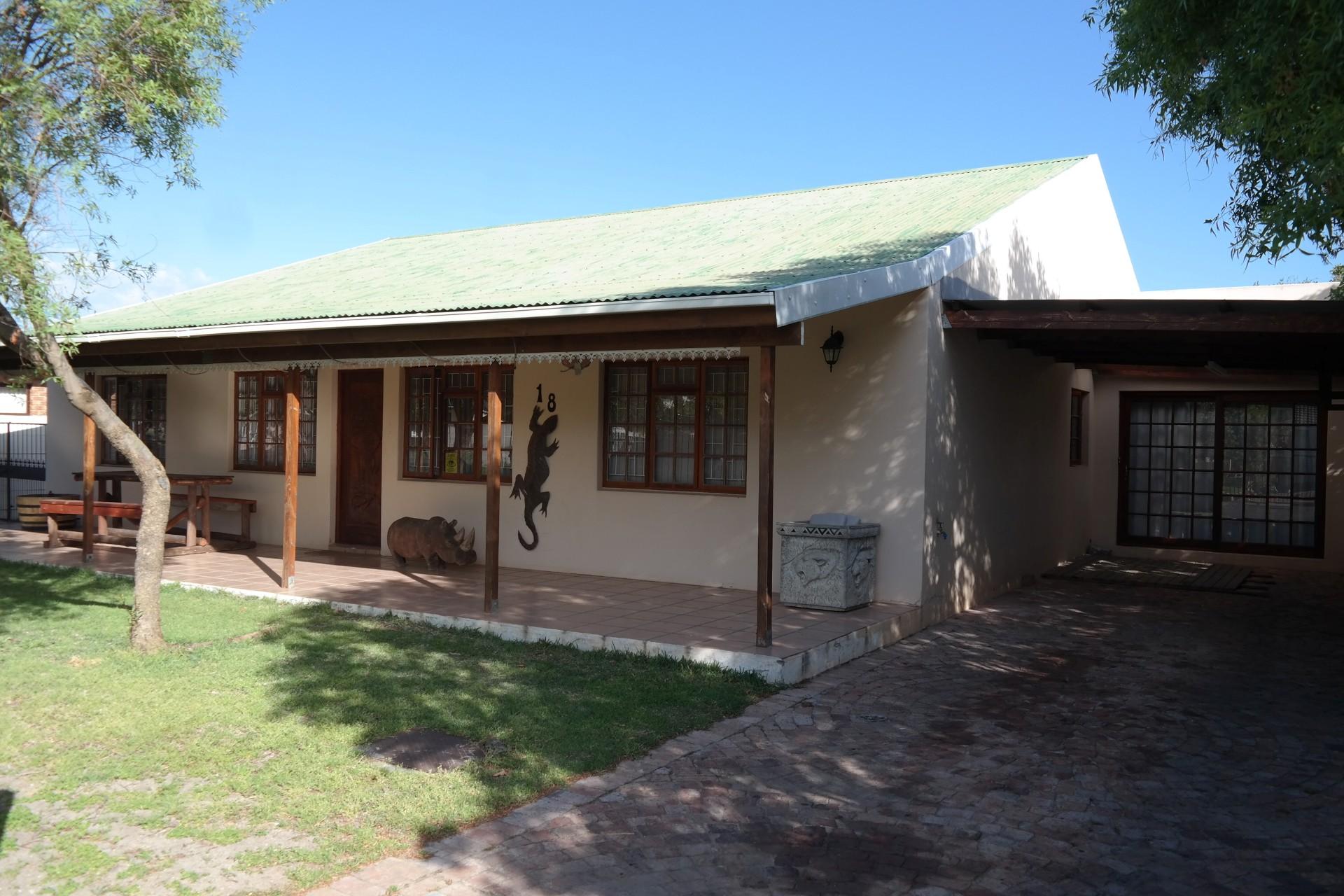 Front View of property in Sand Bay