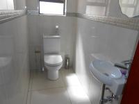 Bathroom 2 - 2 square meters of property in Vanderbijlpark