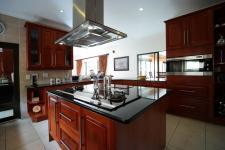 Kitchen - 33 square meters of property in The Wilds Estate