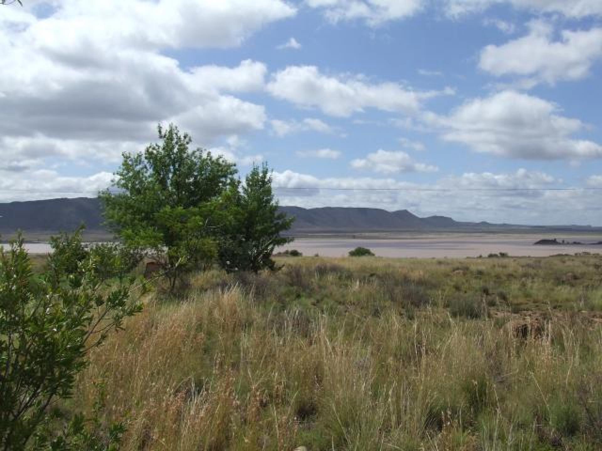 Front View of property in Oviston