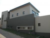 Front View of property in Craighall