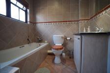 Main Bathroom - 6 square meters of property in Boardwalk Manor Estate