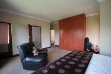 Bed Room 1 - 29 square meters of property in Willow Acres Estate