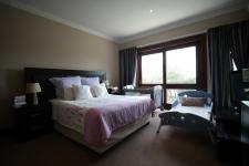 Main Bedroom - 38 square meters of property in Willow Acres Estate