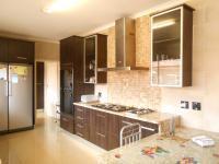 Kitchen - 20 square meters of property in Helikon Park