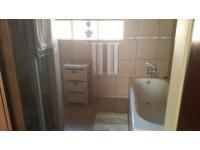 Main Bathroom - 12 square meters of property in Aerorand - MP