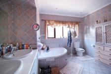 Main Bathroom - 13 square meters of property in Silver Lakes Golf Estate