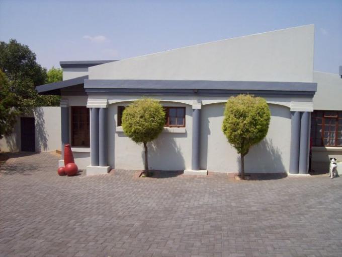 4 Bedroom House for Sale For Sale in Middelburg - MP - Private Sale - MR119303