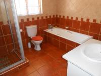 Bathroom 1 - 8 square meters of property in Heatherview