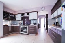 Kitchen - 30 square meters of property in Silverwoods Country Estate