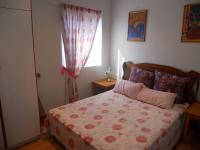 Bed Room 2 - 10 square meters of property in Port Edward