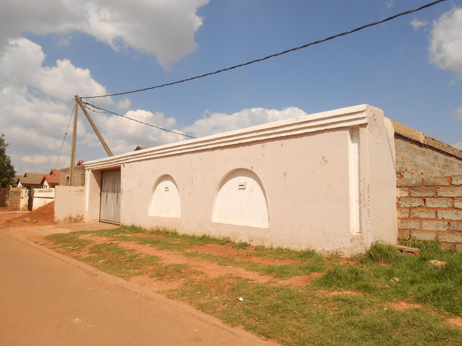 Front View of property in Protea Glen