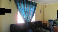 Lounges - 15 square meters of property in Lenasia South