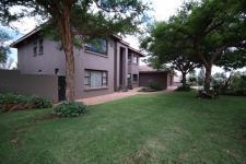 Front View of property in Silver Lakes Golf Estate