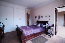 Bed Room 1 - 17 square meters of property in Silver Lakes Golf Estate