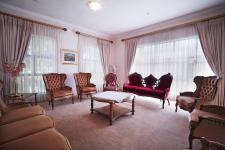 Lounges - 50 square meters of property in Woodhill Golf Estate