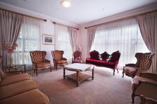 Lounges - 50 square meters of property in Woodhill Golf Estate