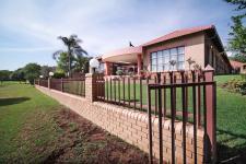 Front View of property in Woodhill Golf Estate