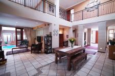 Spaces - 251 square meters of property in Woodhill Golf Estate