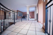 Spaces - 251 square meters of property in Woodhill Golf Estate