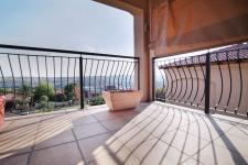 Patio - 297 square meters of property in Woodhill Golf Estate