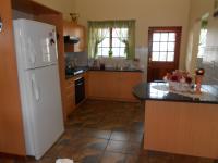 Kitchen - 22 square meters of property in Meerhof