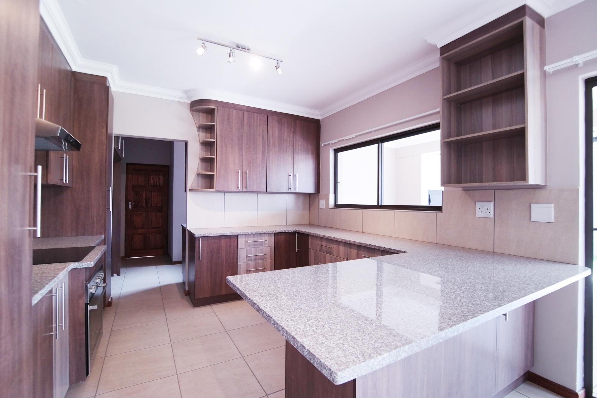 Kitchen - 25 square meters of property in Six Fountains Estate