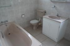 Main Bathroom - 10 square meters of property in Hopefield