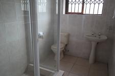 Bathroom 1 - 6 square meters of property in Hopefield